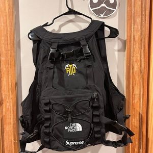 Supreme x The North Face RTG Vest SS20 - Size MEDIUM
